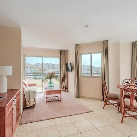 Obsidian Santa Maria 公寓 阿德耶